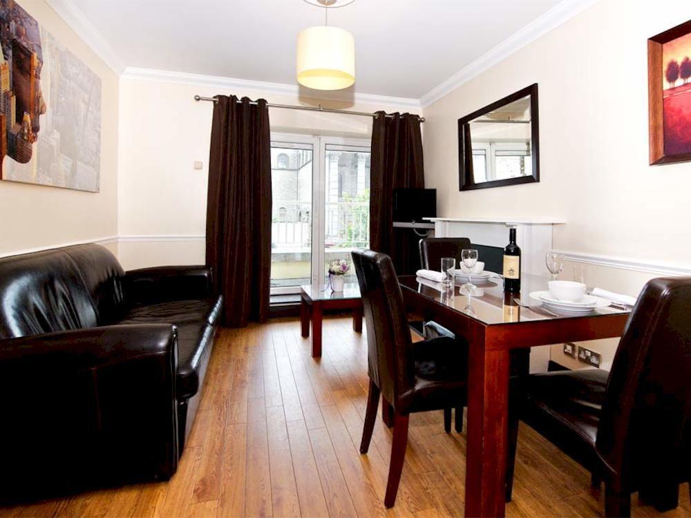 Staycity Aparthotels, Dublin, Christchurch ภายนอก รูปภาพ